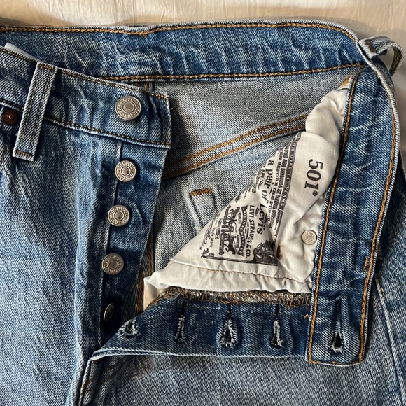 Levi’s size 25, length 30, high rise 501 jeans - Picture 2 of 6